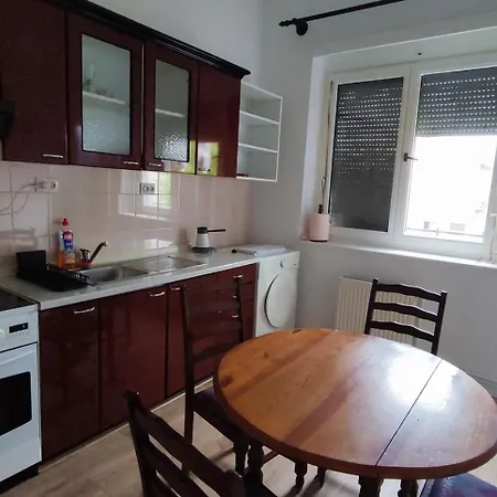 Central Lake Apartment Apartament *