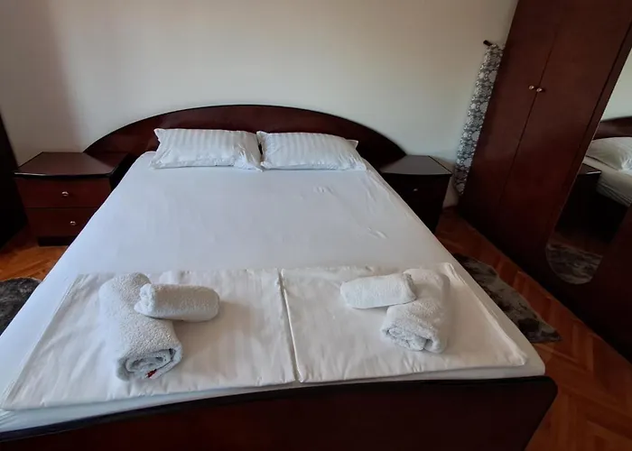 Central Lake Apartment